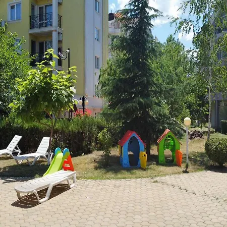 Апартамент Grahams Spacious 2 Bed For Rent At Sunny